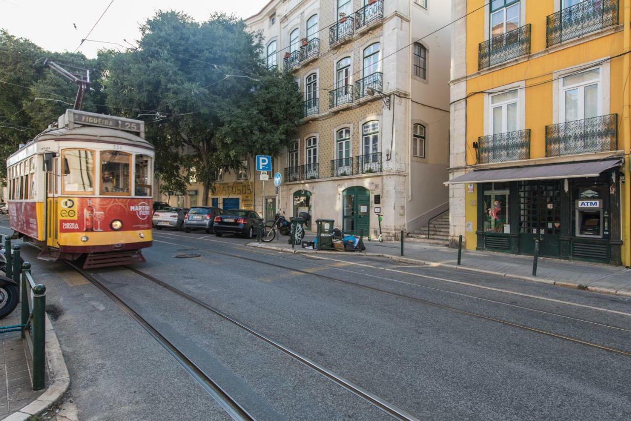 Trendy & Lightfull Apartment Lisbon Luaran gambar