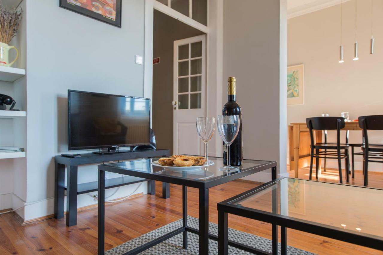 Trendy & Lightfull Apartment Lisbon Luaran gambar