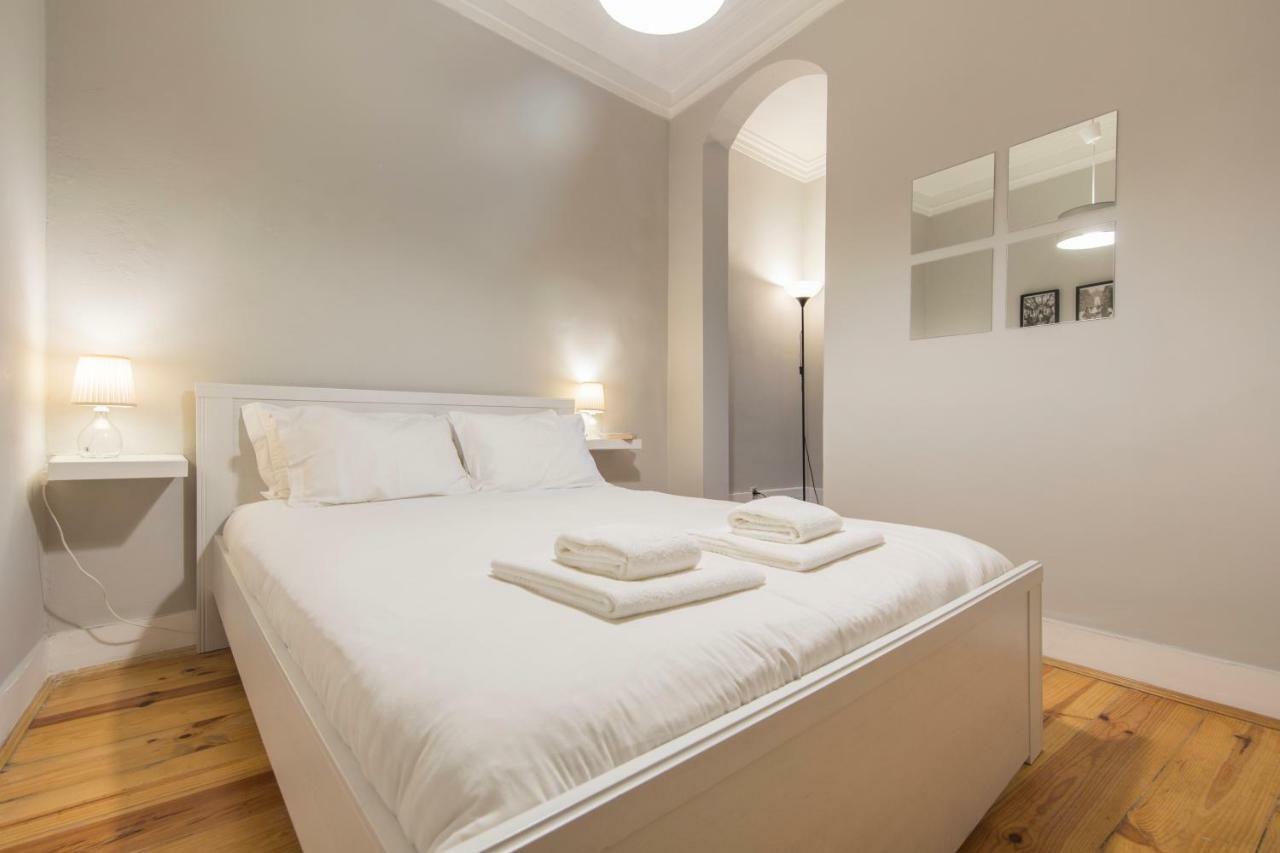 Trendy & Lightfull Apartment Lisbon Luaran gambar